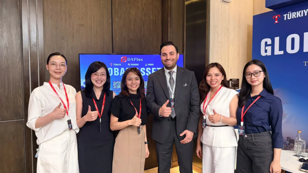 AT Express cập nhật tin tức mới nhất từ Diễn đàn Định cư Quốc tế lần thứ 37 năm 2026: Síp chuẩn bị tăng thuế VAT BĐS lên 19% và cơ hội đầu tư Golden Visa Hy Lạp.